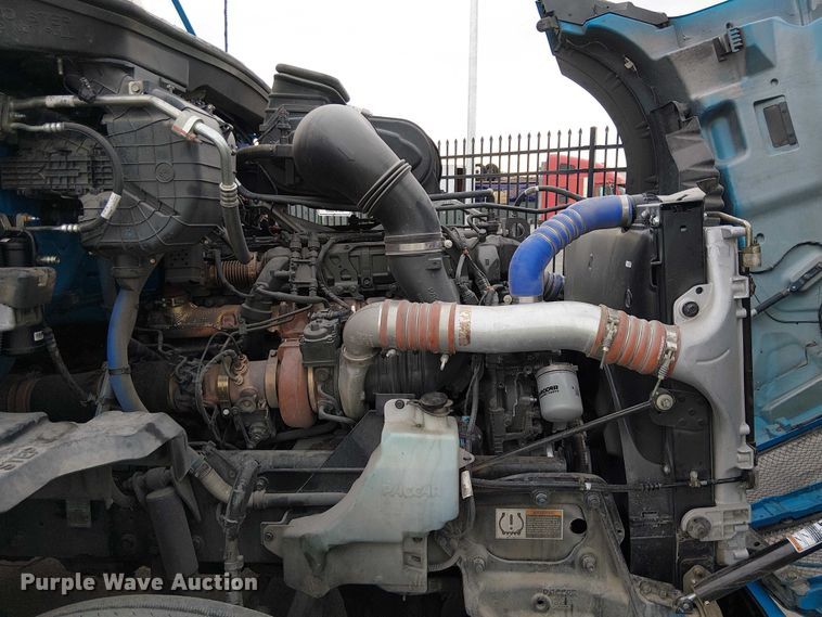 image for item YA1809 2023 Kenworth T680 semi truck