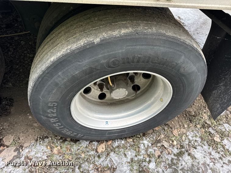 image for item YA1818 2020 Utility VS2RA refrigerated van trailer