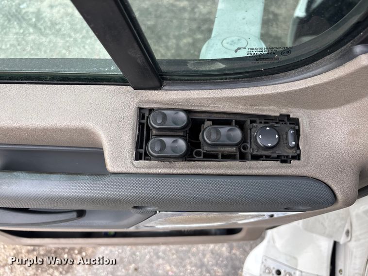 image for item YA1850 2014 Freightliner Cascadia semi truck