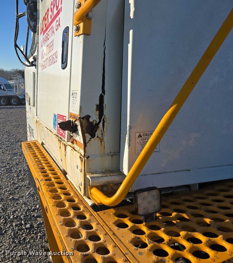 image for item YA1895 2013 Kalmar Ottawa yard truck