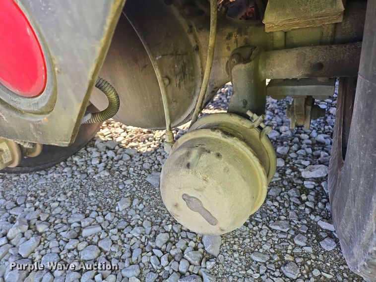 image for item YA1895 2013 Kalmar Ottawa yard truck