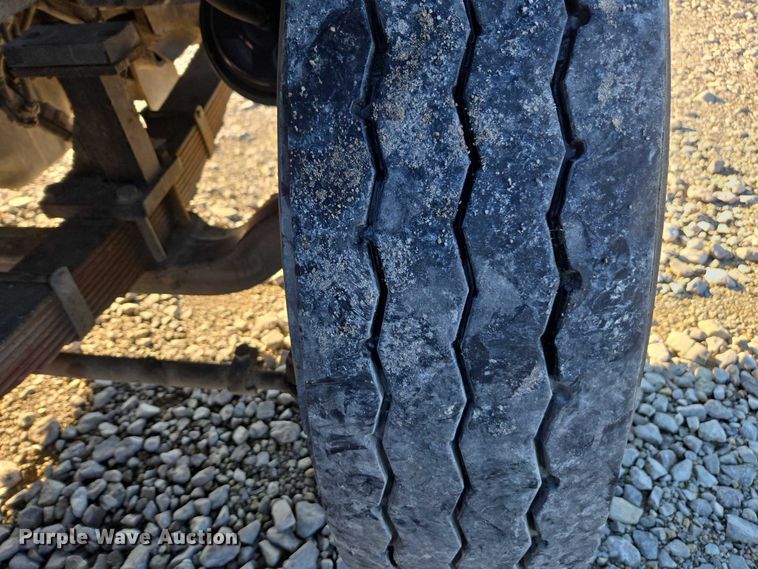 image for item YA1895 2013 Kalmar Ottawa yard truck