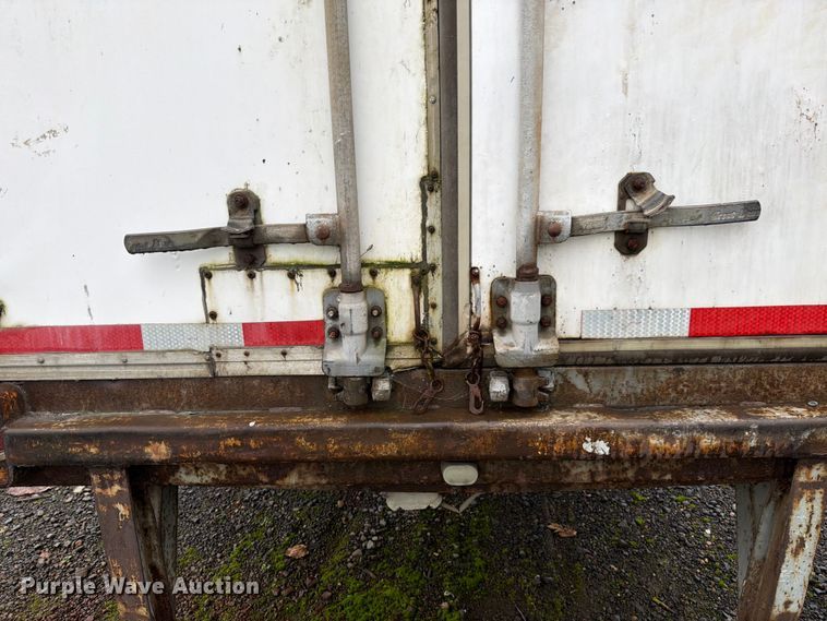 image for item YA1926 2016 Great Dane dry van trailer