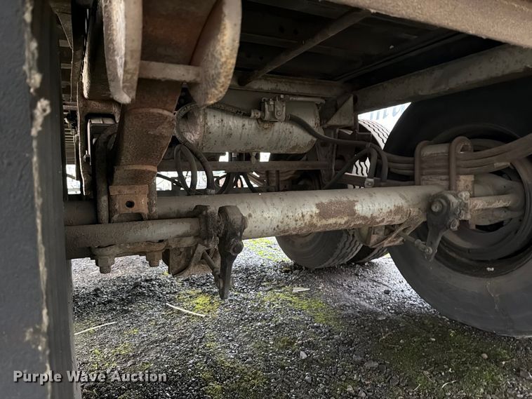 image for item YA1926 2016 Great Dane dry van trailer