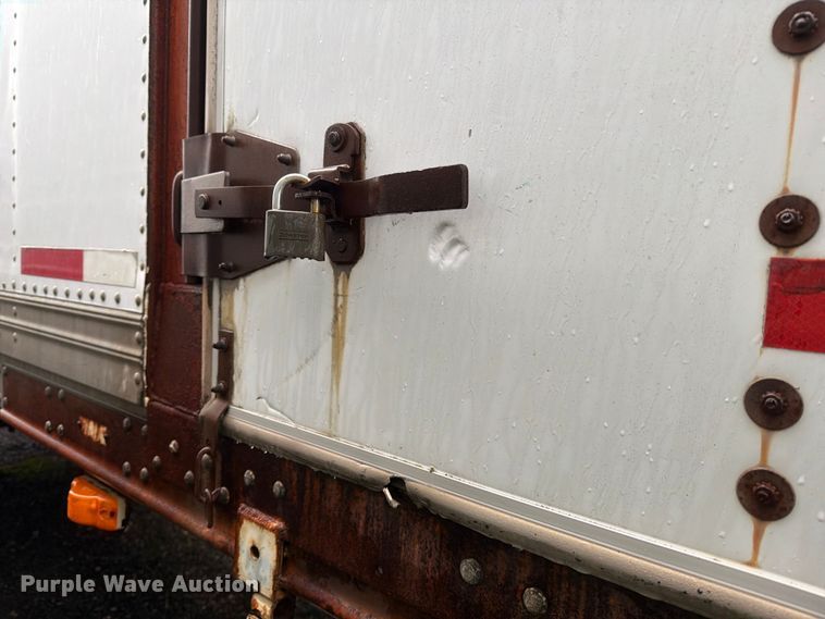 image for item YA1927 1985 Trailmobile 01AA-1SAL dry van trailer