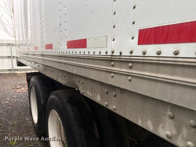 image for item YA1927 1985 Trailmobile 01AA-1SAL dry van trailer