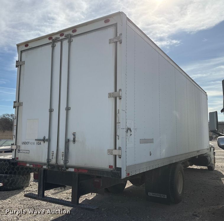 image for item YA1931 2008 International 4300 box truck