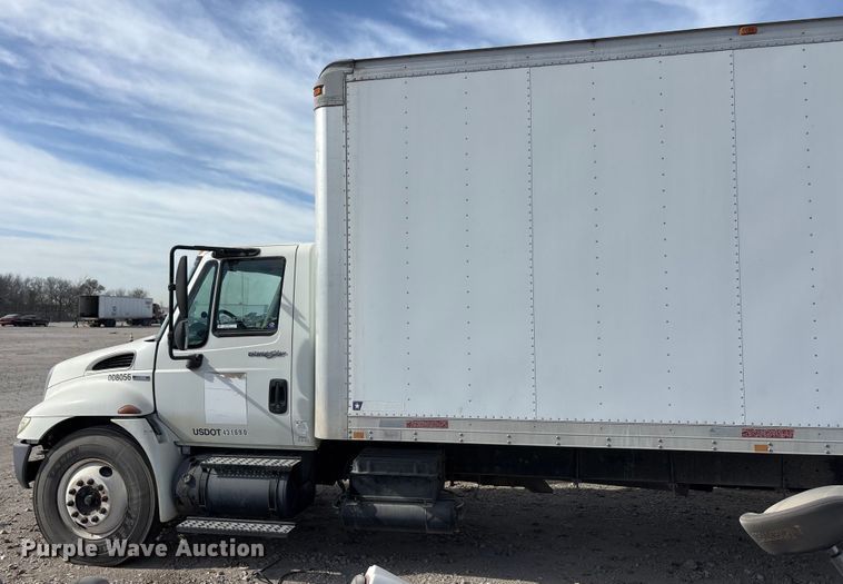 image for item YA1931 2008 International 4300 box truck