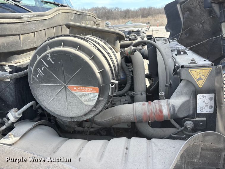 image for item YA1931 2008 International 4300 box truck