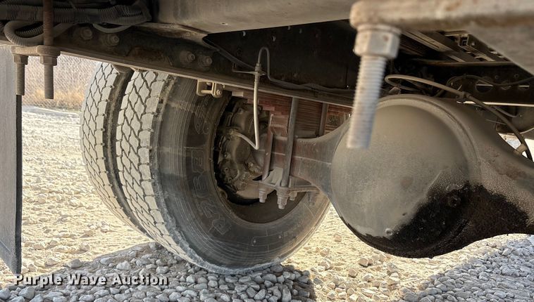 image for item YA1932 2016 Hino 268 box truck