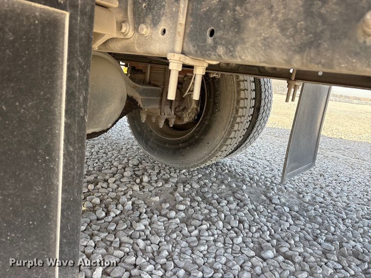 image for item YA1932 2016 Hino 268 box truck