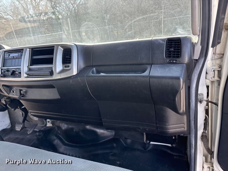 image for item YA1932 2016 Hino 268 box truck