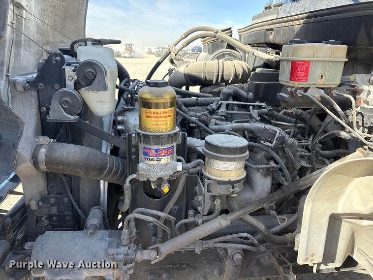 image for item YA1932 2016 Hino 268 box truck