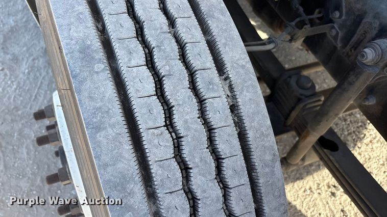 image for item YA1932 2016 Hino 268 box truck