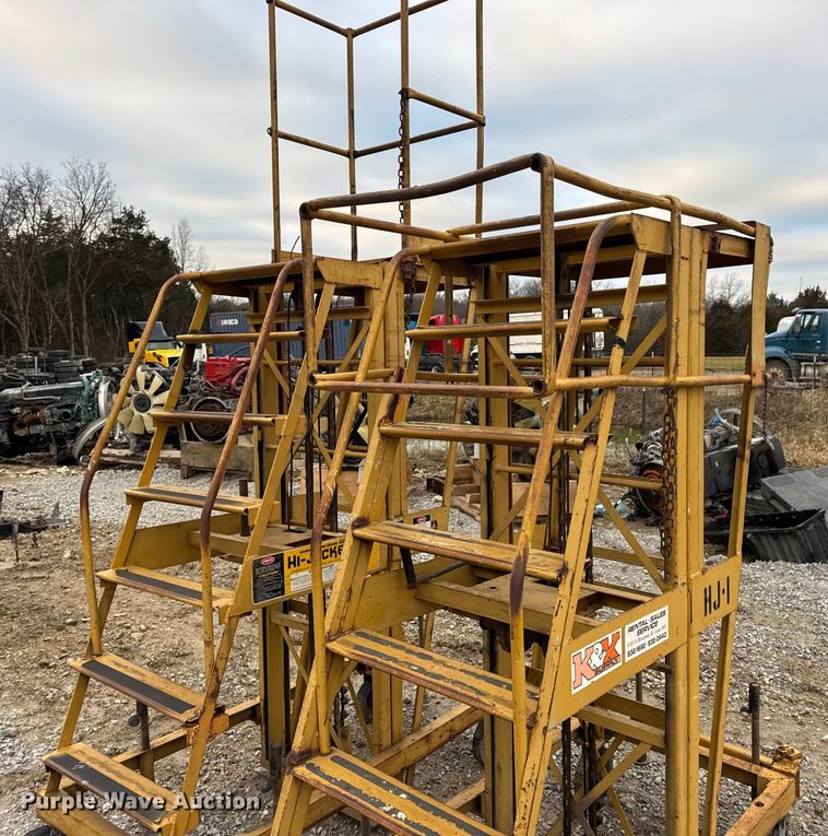 image for item DO2410 (2) Economy Hi-Jacker ladders