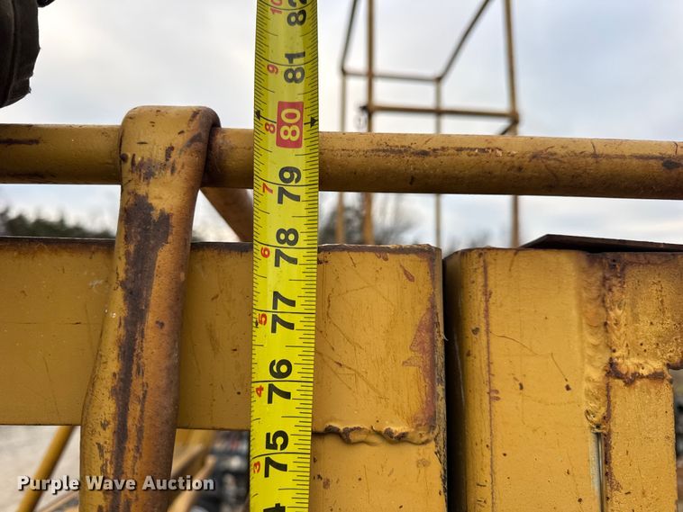 image for item DO2410 (2) Economy Hi-Jacker ladders