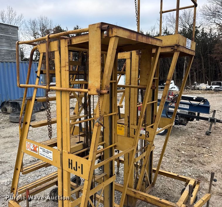 image for item DO2410 (2) Economy Hi-Jacker ladders