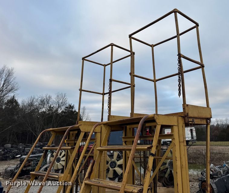 image for item DO2410 (2) Economy Hi-Jacker ladders