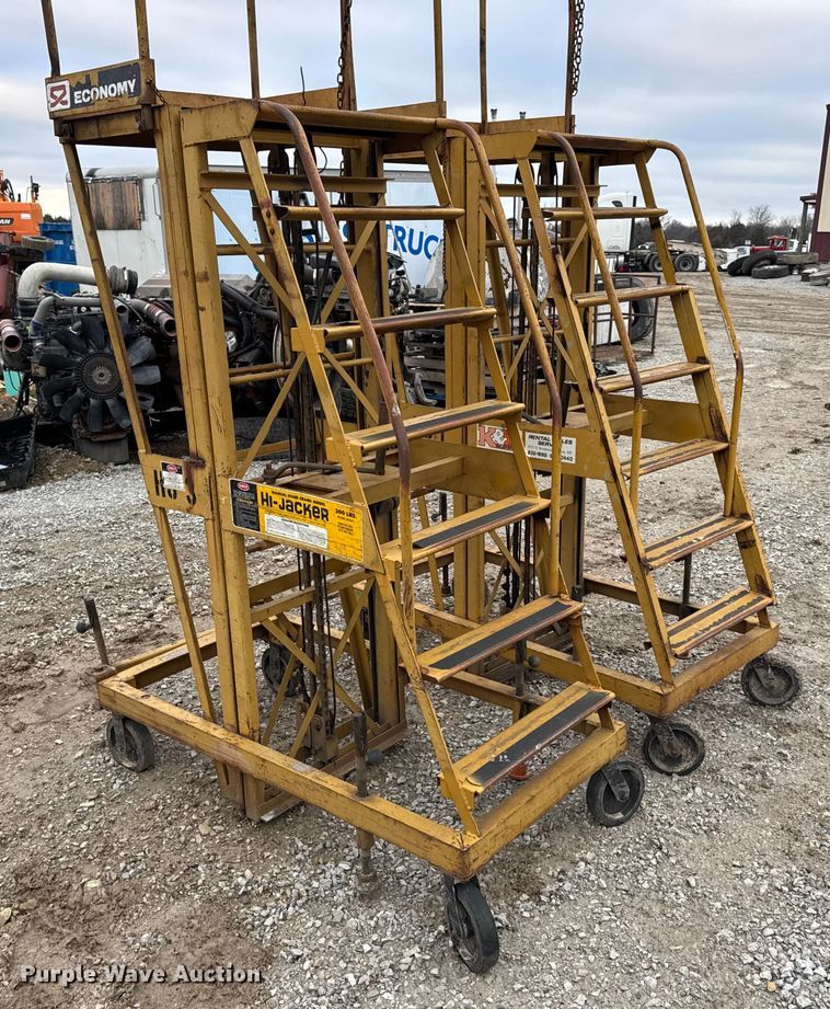image for item DO2410 (2) Economy Hi-Jacker ladders