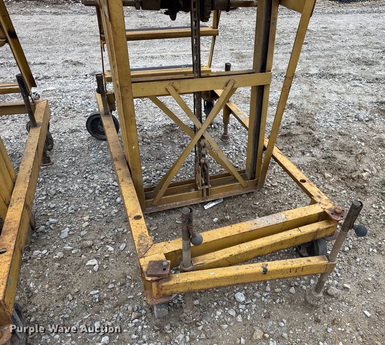 image for item DO2410 (2) Economy Hi-Jacker ladders