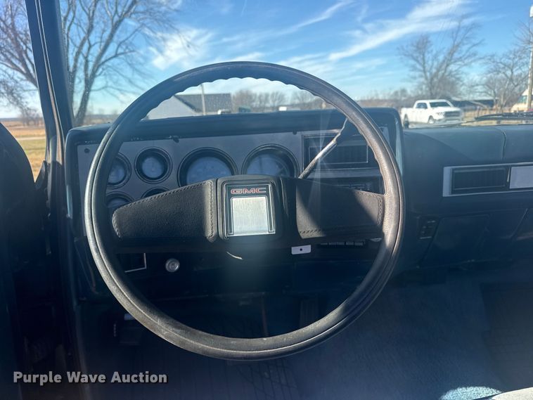 image for item DQ4201 1982 GMC C2500 pickup truck