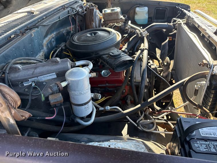 image for item DQ4201 1982 GMC C2500 pickup truck