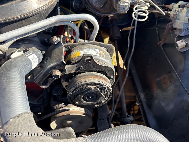 image for item DQ4201 1982 GMC C2500 pickup truck