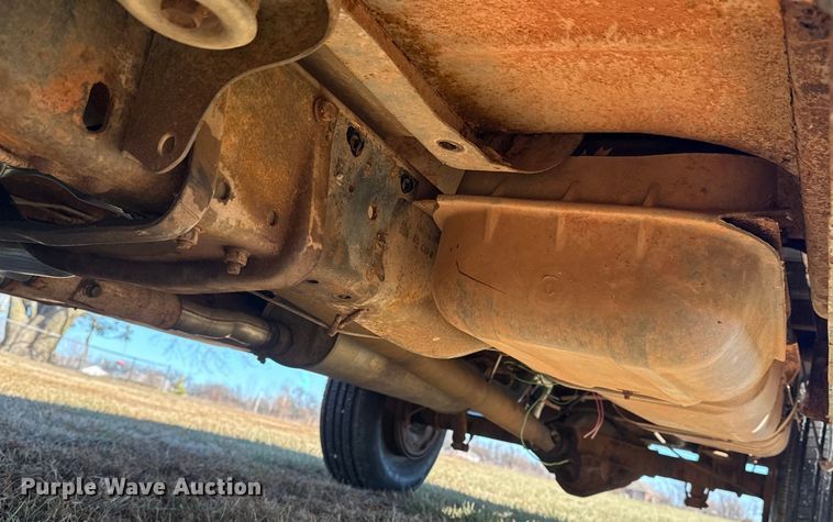 image for item DQ4201 1982 GMC C2500 pickup truck