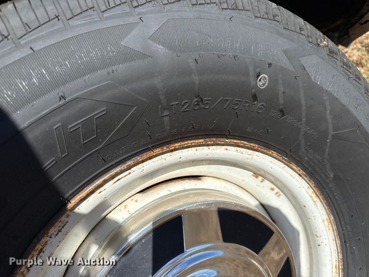 image for item DQ4201 1982 GMC C2500 pickup truck