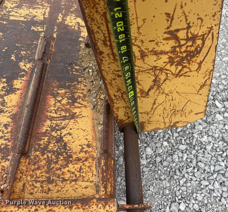 image for item DQ4202 2008 Belshe Industries DB9T equipment trailer