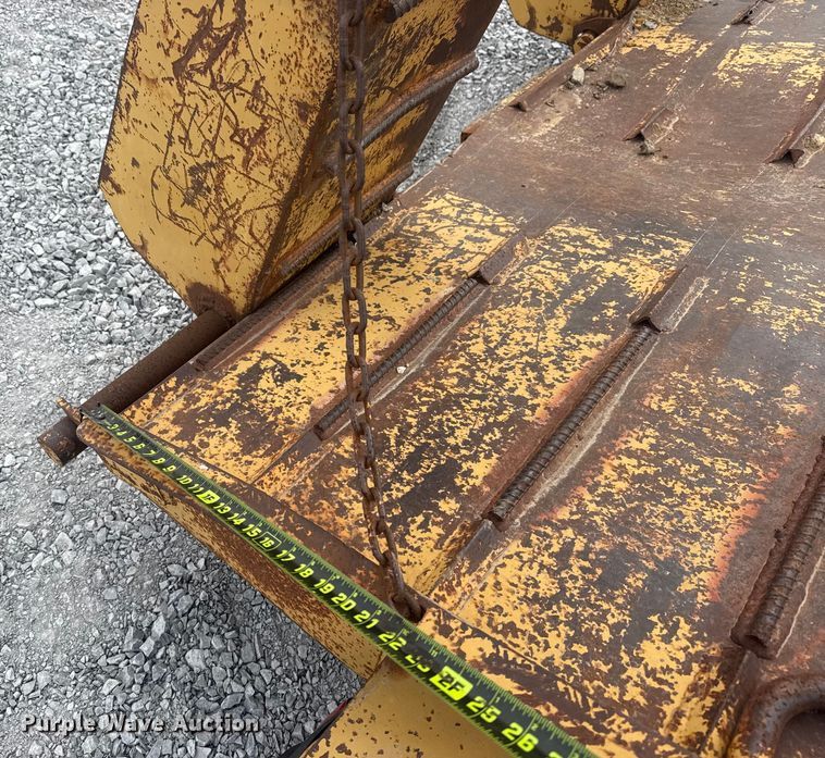 image for item DQ4202 2008 Belshe Industries DB9T equipment trailer