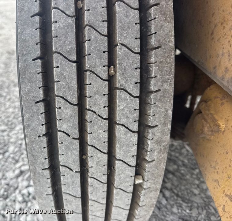 image for item DQ4202 2008 Belshe Industries DB9T equipment trailer