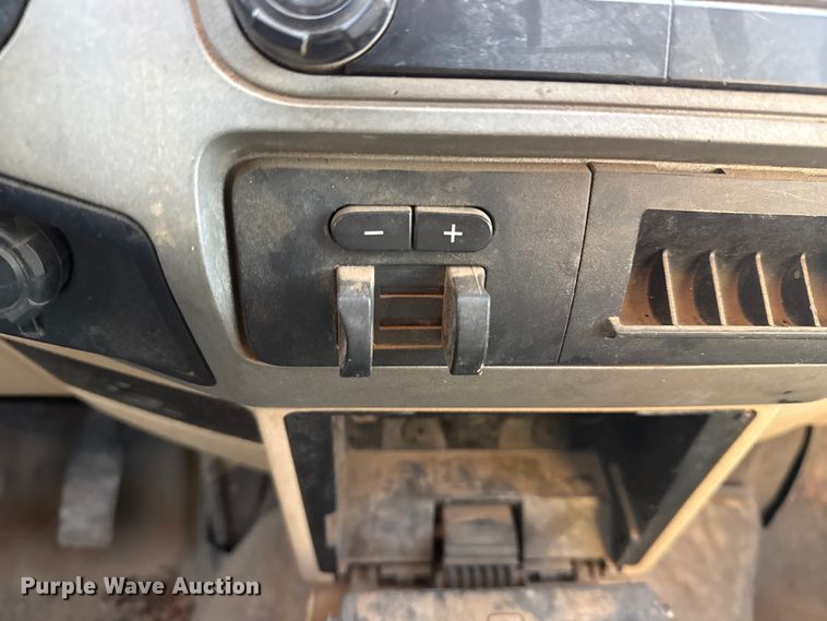 image for item DQ4205 2013 Ford F250 Super Duty Ext. Cab pickup truck