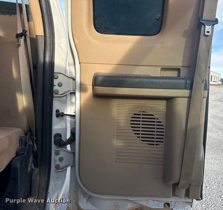 image for item DQ4205 2013 Ford F250 Super Duty Ext. Cab pickup truck