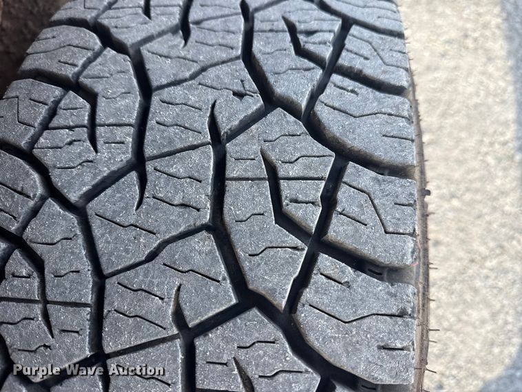 image for item DQ4205 2013 Ford F250 Super Duty Ext. Cab pickup truck