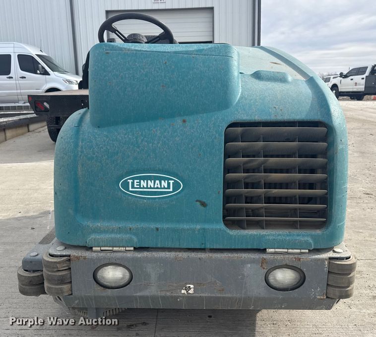 image for item DQ4208 Tennant M20 sweeper
