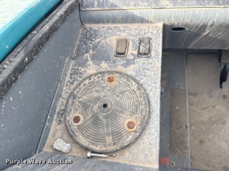 image for item DQ4208 Tennant M20 sweeper