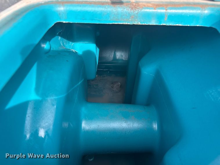 image for item DQ4208 Tennant M20 sweeper