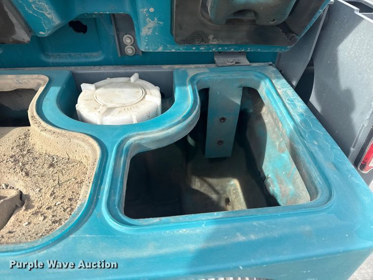 image for item DQ4208 Tennant M20 sweeper