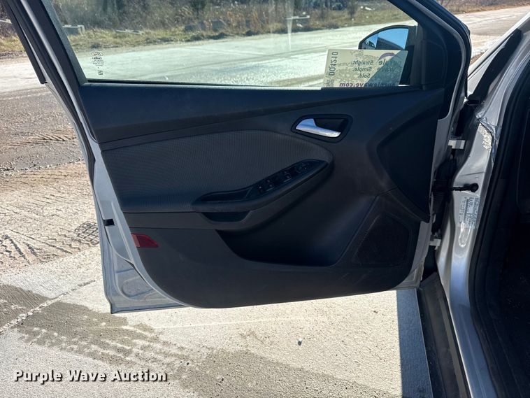 image for item DQ4210 2013 Ford Focus 