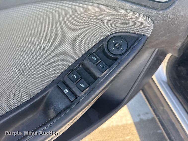 image for item DQ4210 2013 Ford Focus 