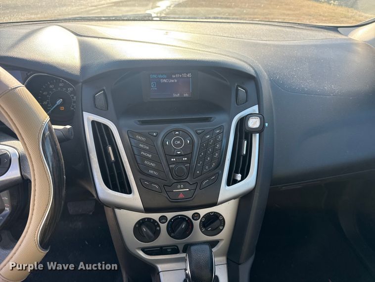 image for item DQ4210 2013 Ford Focus 