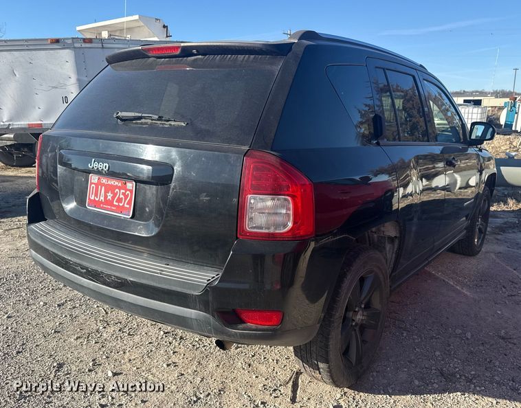 image for item DQ4212 2012 Jeep Compass SUV