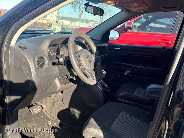 image for item DQ4212 2012 Jeep Compass SUV