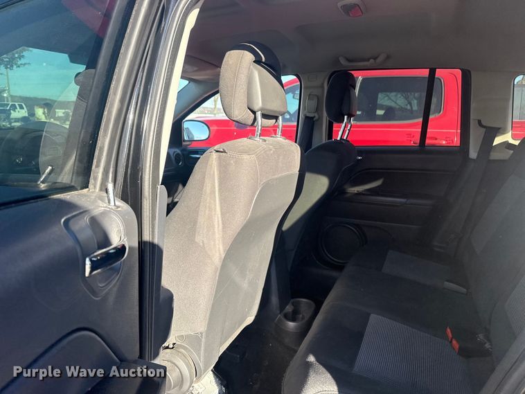 image for item DQ4212 2012 Jeep Compass SUV