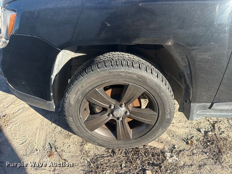 image for item DQ4212 2012 Jeep Compass SUV