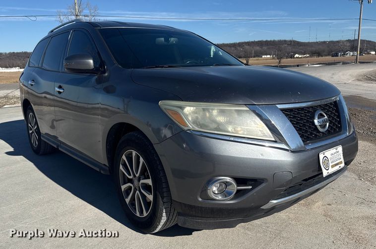 image for item DQ4213 2016 Nissan Pathfinder SUV