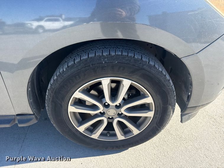 image for item DQ4213 2016 Nissan Pathfinder SUV