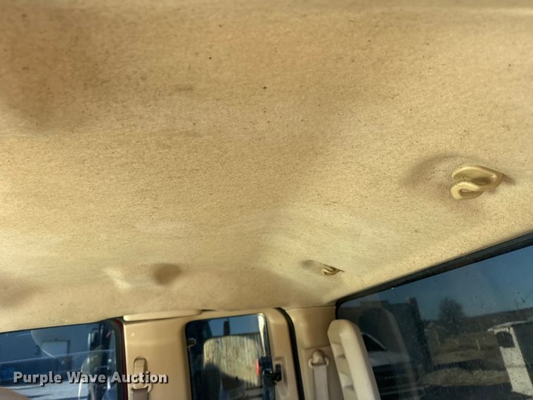 image for item DQ4216 2012 Ford F250 Super Duty Ext. Cab pickup truck