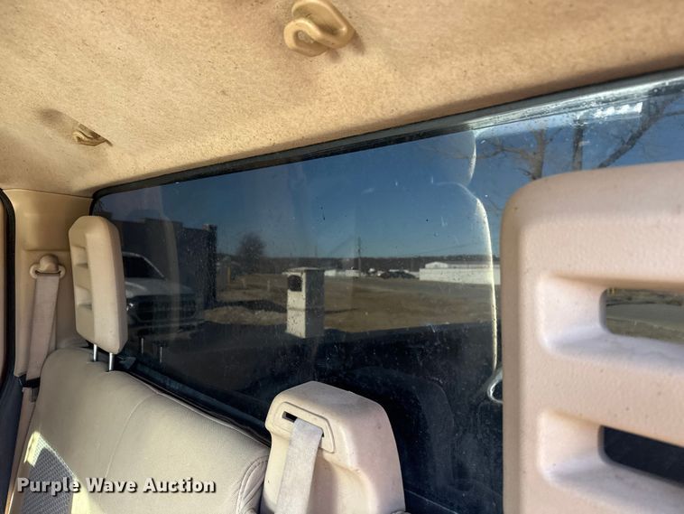 image for item DQ4216 2012 Ford F250 Super Duty Ext. Cab pickup truck